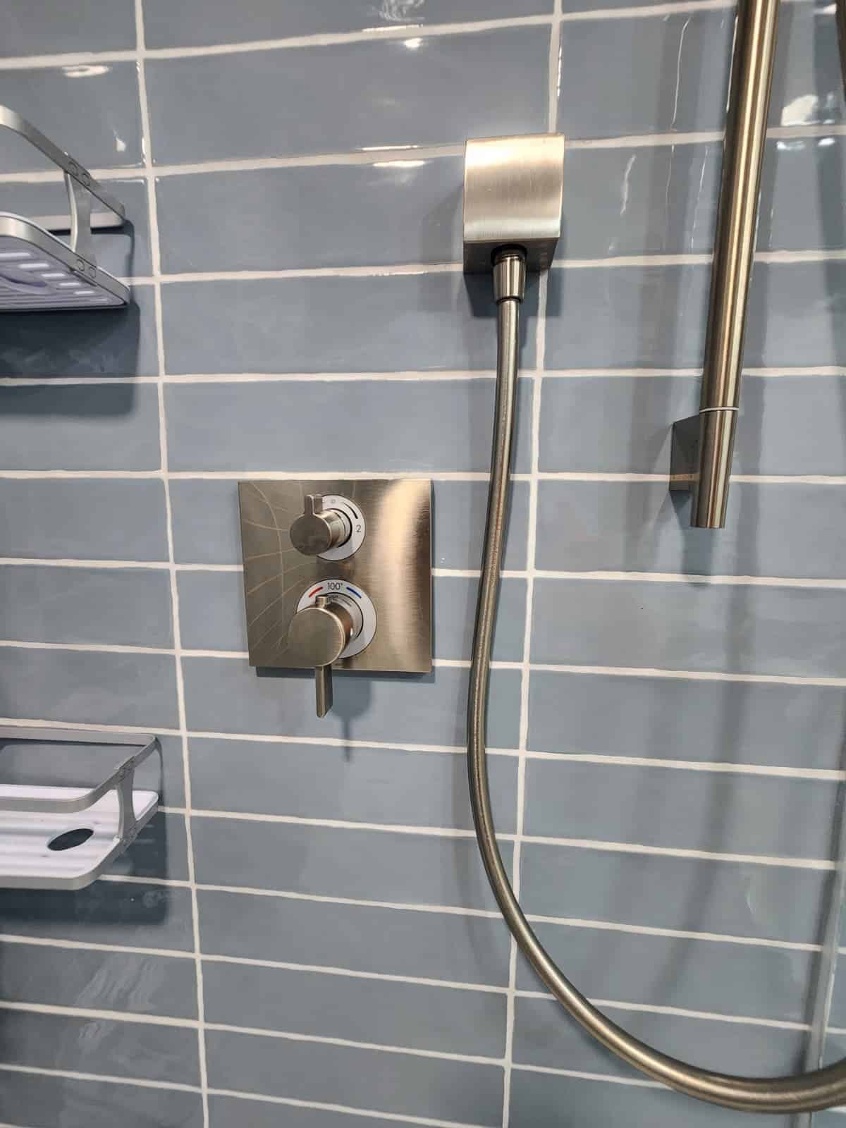 f09dd966-4e20-4943-bdba-33e426f9b0ab